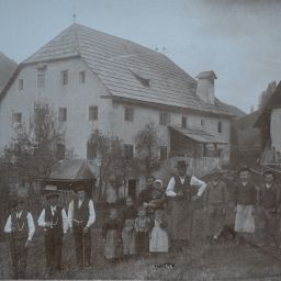 La famiglia della residenza nobiliare Colz